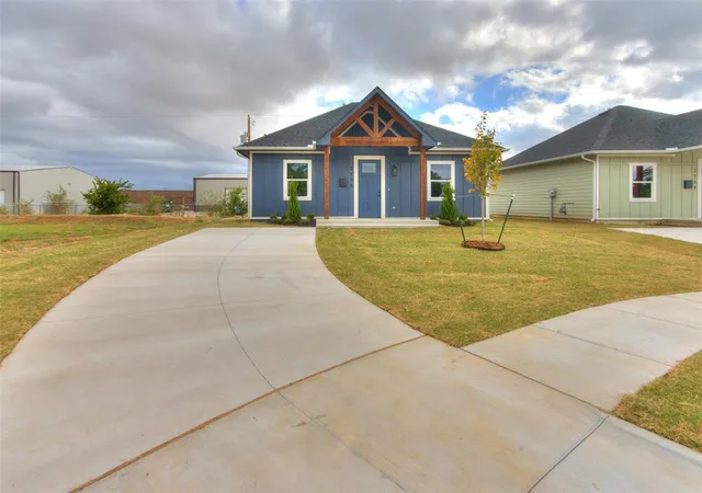 Photo 1 of Single family home for sale at 3724 Sw 27th Place, Oklahoma City, OK 73108 | MLS# 1251448 | Listing updated on 2026-10-08