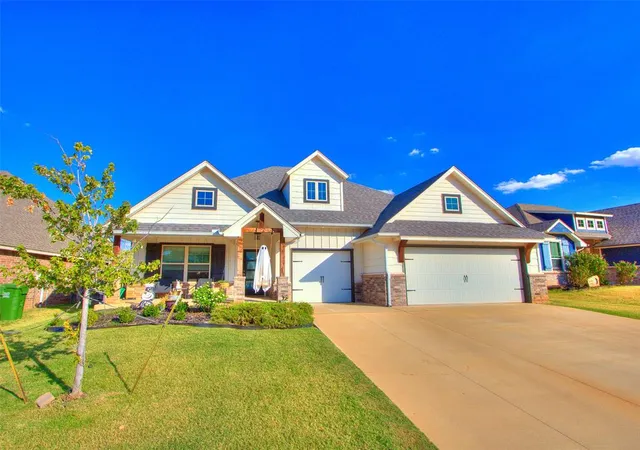 Photo 3 of Single family home for sale at 617 Side Trak Rd, Yukon, OK 73099 | MLS# 1251451 | Listing updated on 2026-10-07