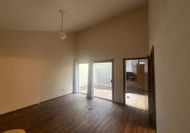 Photo 3 of Townhouse for sale at 328 Timberwind Rd, Edmond, OK 73034 | MLS# 1251454 | Listing updated on 2026-09-30