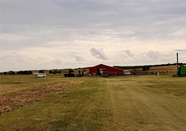 Photo 4 of Sale Pending at 19097 2640 Street, Binger, OK 73009 | MLS# 1251464 | Listing updated on 2026-10-09