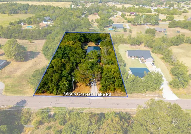 Photo 4 of Single family home for sale at 36606 Garretts Lake Rd, Shawnee, OK 74804 | MLS# 1251468 | Listing updated on 2026-10-05