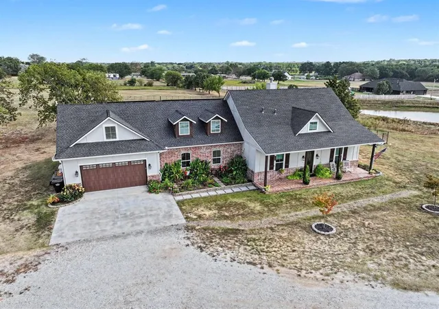Photo 2 of Single family home for sale at 34834 Wildcat Way, Shawnee, OK 74801 | MLS# 1251470 | Listing updated on 2026-09-30