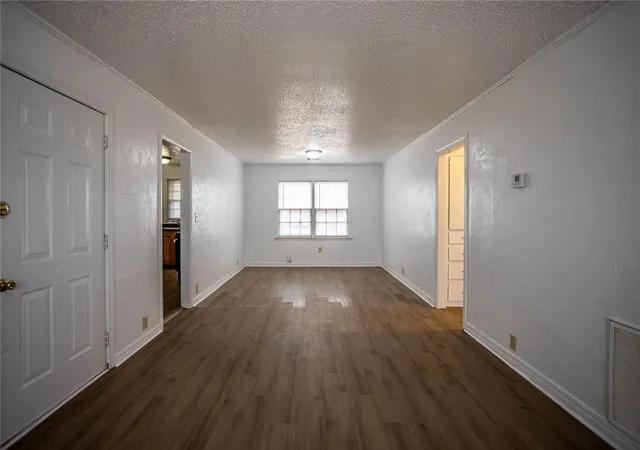 Photo 3 of Single family home for sale at 1113 Nowahy Ave, Clinton, OK 73601 | MLS# 1251477 | Listing updated on 2026-09-30