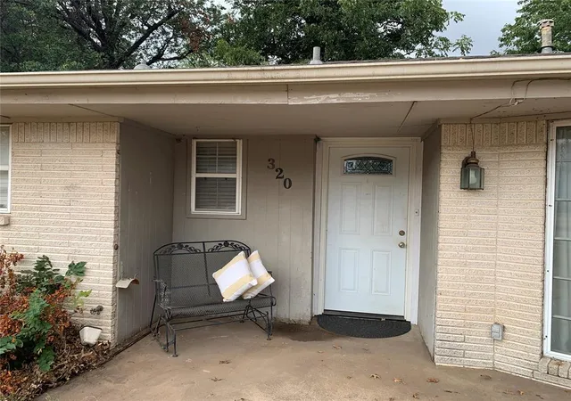 Photo 2 of Single family home for sale at 320 S Ranchwood Mannor Dr, Oklahoma City, OK 73139 | MLS# 1251485 | Listing updated on 2026-10-06