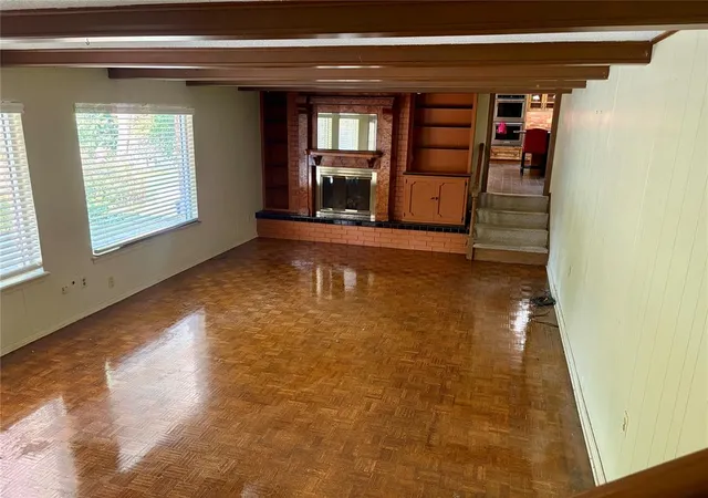 Photo 2 of Single family home for sale at 133 S Brentwood Dr, Oklahoma City, OK 73139 | MLS# 1251494 | Listing updated on 2026-09-30