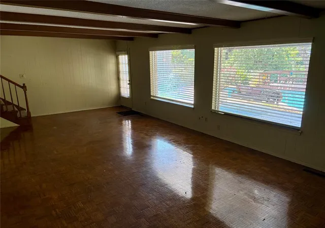 Photo 3 of Single family home for sale at 133 S Brentwood Dr, Oklahoma City, OK 73139 | MLS# 1251494 | Listing updated on 2026-09-30