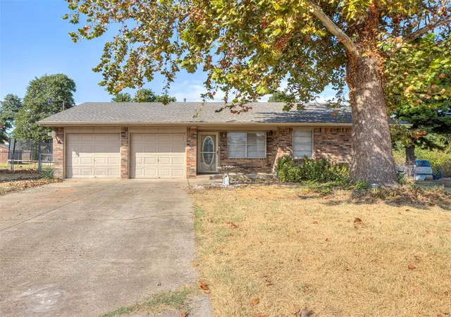 Photo 2 of Single family home for sale at 3323 Cox Cir, Choctaw, OK 73020 | MLS# 1251495 | Listing updated on 2026-10-02