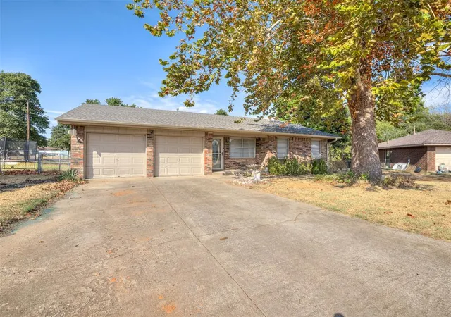 Photo 3 of Single family home for sale at 3323 Cox Cir, Choctaw, OK 73020 | MLS# 1251495 | Listing updated on 2026-10-02