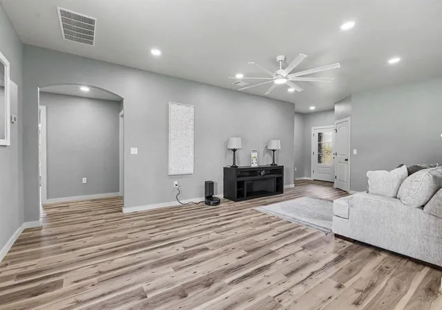 Photo 3 of Single family home for sale at 9820 NW 144th Street, Yukon, OK 73099 | MLS# 1251503 | Listing updated on 2026-10-01