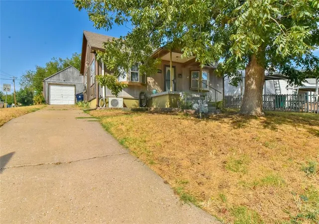 Photo 1 of Single family home for sale at 1001 N Tabor Ave, Oklahoma City, OK 73107 | MLS# 1251509 | Listing updated on 2026-10-04