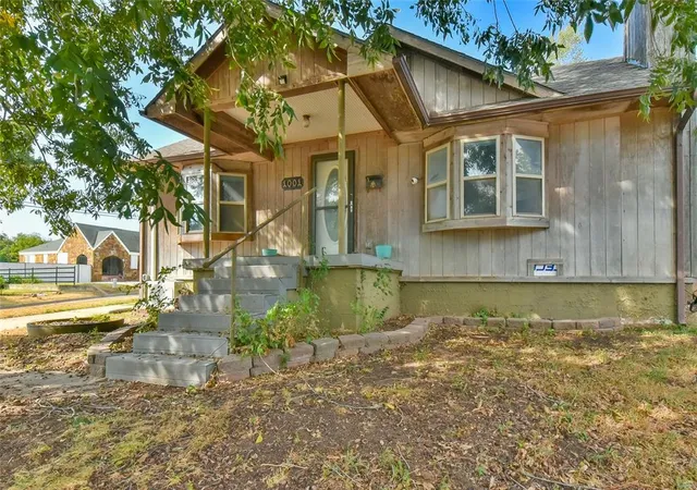 Photo 2 of Single family home for sale at 1001 N Tabor Ave, Oklahoma City, OK 73107 | MLS# 1251509 | Listing updated on 2026-10-04