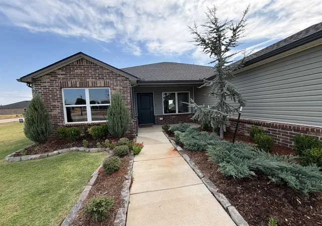 Single family home for sale at 13405 Juneberry Dr, McLoud, OK 74851 | MLS# 1251522