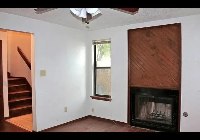 Photo 3 of Townhouse for sale at 5406 Peachtree Dr, Oklahoma City, OK 73122 | MLS# 1251525 | Listing updated on 2026-10-03