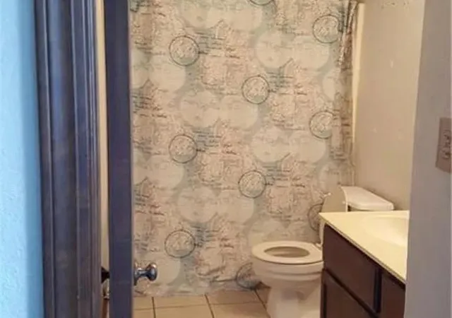 Photo 4 of Townhouse for sale at 5406 Peachtree Dr, Oklahoma City, OK 73122 | MLS# 1251525 | Listing updated on 2026-10-03
