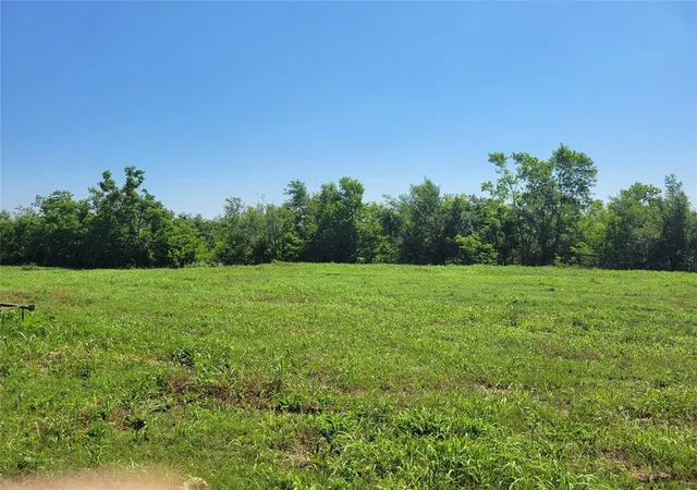 Photo 3 of Land for sale at 402 S 3rd Street, Mc Loud, OK 74851 | MLS# 1251526 | Listing updated on 2026-09-30
