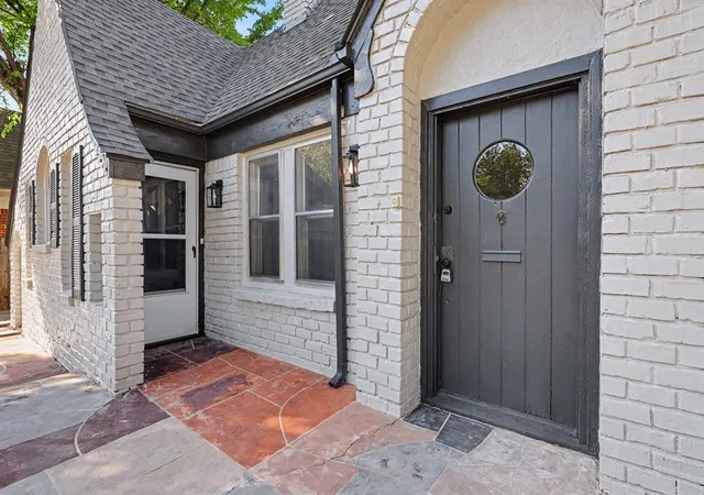 Photo 4 of Single family home for sale at 2551 NW 19th Street, Oklahoma City, OK 73107 | MLS# 1251534 | Listing updated on 2026-10-03
