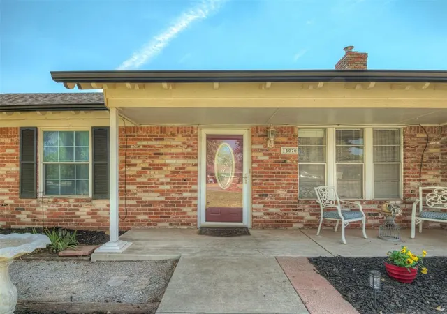 Photo 3 of Single family home for sale at 15070 Tomahawk Dr, Yukon, OK 73099 | MLS# 1251543 | Listing updated on 2026-10-01