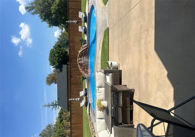 Photo 3 of Sale Pending at 1208 Bluestem Dr, Elk City, OK 73644 | MLS# 1251544 | Listing updated on 2026-10-07