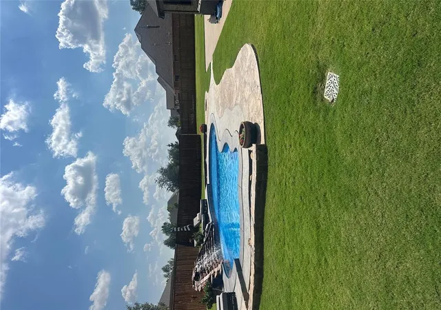 Photo 4 of Sale Pending at 1208 Bluestem Dr, Elk City, OK 73644 | MLS# 1251544 | Listing updated on 2026-10-07