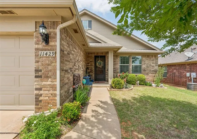 Photo 3 of Single family home for sale at 11429 Nw 130th Street, Piedmont, OK 73078 | MLS# 1251546 | Listing updated on 2026-10-02