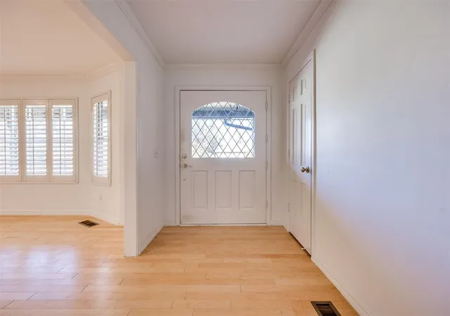 Photo 4 of Single family home for sale at 3024 Middlesex Dr, Oklahoma City, OK 73120 | MLS# 1251548 | Listing updated on 2026-10-04