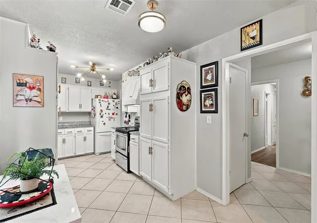Photo 1 of Single family home for sale at 8500 S Youngs Blvd, Oklahoma City, OK 73159 | MLS# 1251554 | Listing updated on 2026-10-07