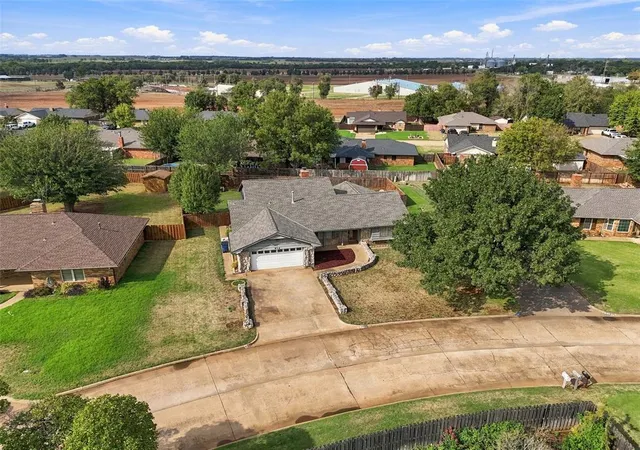 Photo 4 of Single family home for sale at 914 W Fay Ave, Kingfisher, OK 73750 | MLS# 1251573 | Listing updated on 2026-10-03