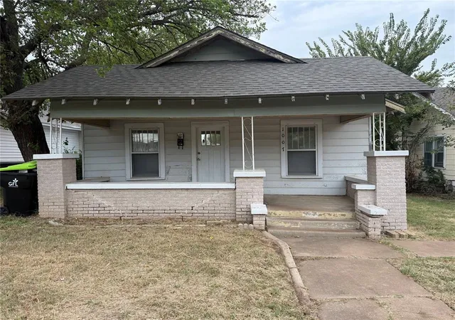 Photo 1 of Single family home for sale at 1007 N Bdwy Ave, Shawnee, OK 74801 | MLS# 1251578 | Listing updated on 2026-10-03