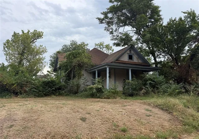 Photo 1 of Single family home for sale at 429 N Aydelotte Ave, Shawnee, OK 74801 | MLS# 1251581 | Listing updated on 2026-10-02