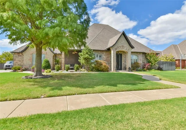 Photo 2 of Single family home for sale at 3009 Monica Ln, Moore, OK 73160 | MLS# 1251588 | Listing updated on 2026-10-11