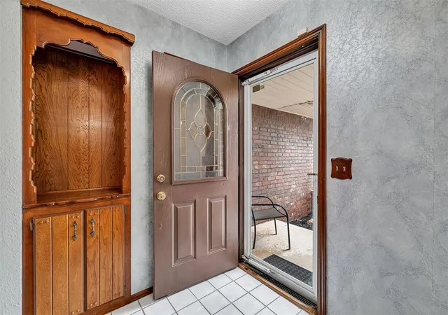 Photo 3 of Single family home for sale at 2437 SW 93rd Street, Oklahoma City, OK 73159 | MLS# 1251591 | Listing updated on 2026-10-07