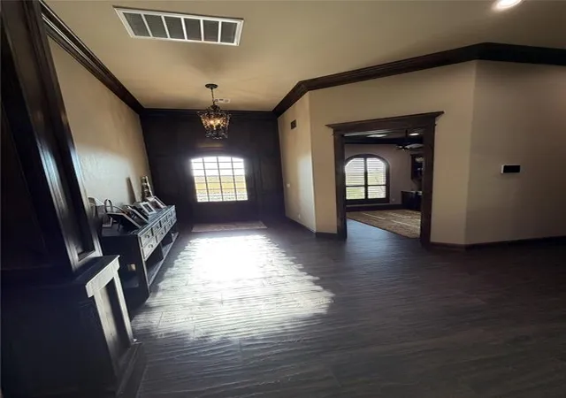 Photo 2 of Single family home for sale at 909 Nw Thornbury Dr, Lawton, OK 73505 | MLS# 1251605 | Listing updated on 2026-10-03