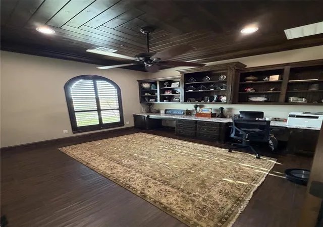 Photo 3 of Single family home for sale at 909 Nw Thornbury Dr, Lawton, OK 73505 | MLS# 1251605 | Listing updated on 2026-10-03