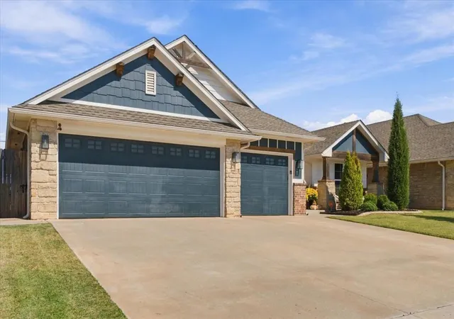 Photo 3 of Single family home for sale at 2709 Se 20th Circle, Moore, OK 73160 | MLS# 1251609 | Listing updated on 2026-10-08