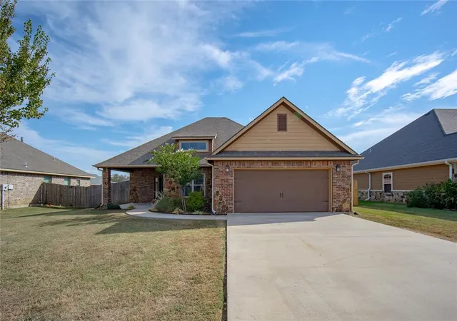 Photo 1 of Single family home for sale at 3533 Carriage Point Dr, Durant, OK 74701 | MLS# 1251643 | Listing updated on 2026-10-01
