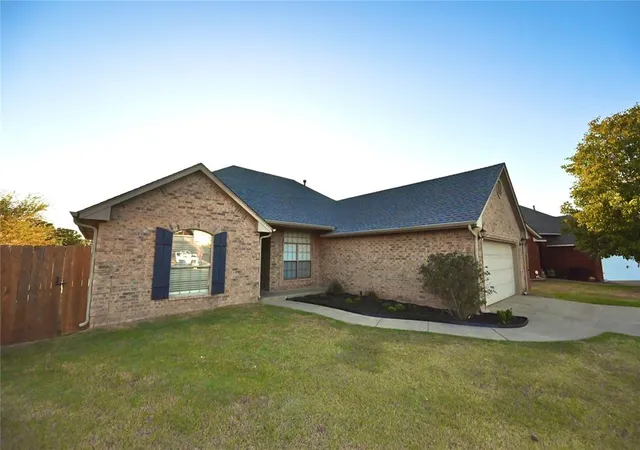 Photo 1 of Single family home for sale at 3317 Arizona Ave, Chickasha, OK 73018 | MLS# 1251650 | Listing updated on 2026-10-09