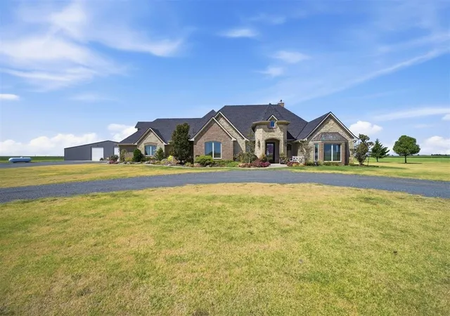 Photo 2 of Mansion for sale at 16353 S County Rd 213, Headrick, OK 73549 | MLS# 1251655 | Listing updated on 2026-10-02
