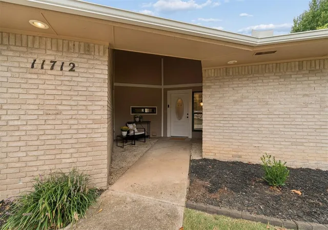 Photo 3 of Single family home for sale at 11712 NW 117th Street, Yukon, OK 73099 | MLS# 1251662 | Listing updated on 2026-10-07