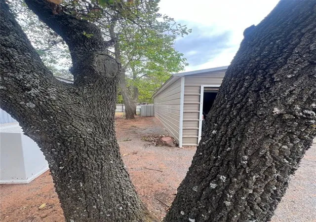 Photo 3 of Single family home for sale at 208 S Marilyn St, Fort Cobb, OK 73038 | MLS# 1251669 | Listing updated on 2026-10-03