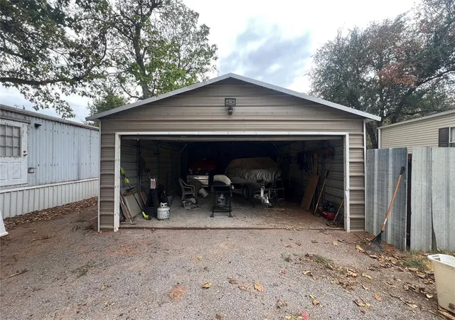 Photo 3 of Single family home for sale at 208 S Marilyn St, Fort Cobb, OK 73038 | MLS# 1251669 | Listing updated on 2026-10-03