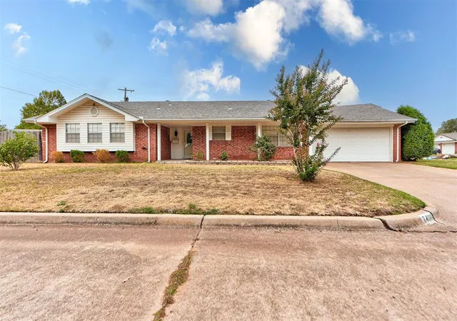 Single family home for sale at 7400 NW 26th Street, Bethany, OK 73008 | MLS# 1251674