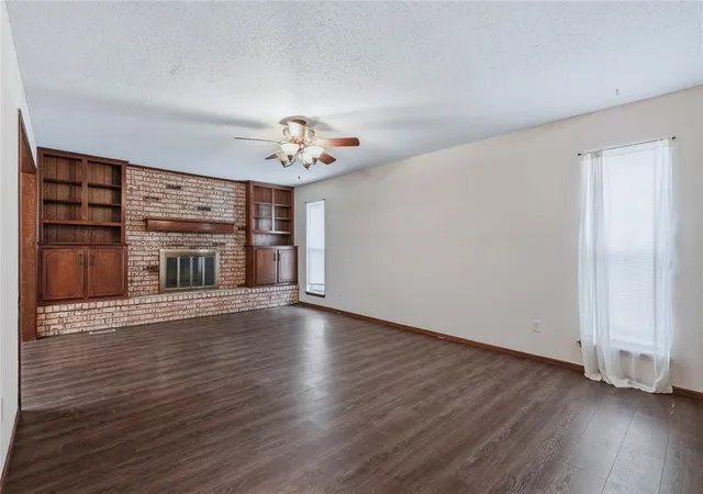 Photo 3 of Single family home for sale at 1701 Camelot Dr, Norman, OK 73069 | MLS# 1251675 | Listing updated on 2026-10-02
