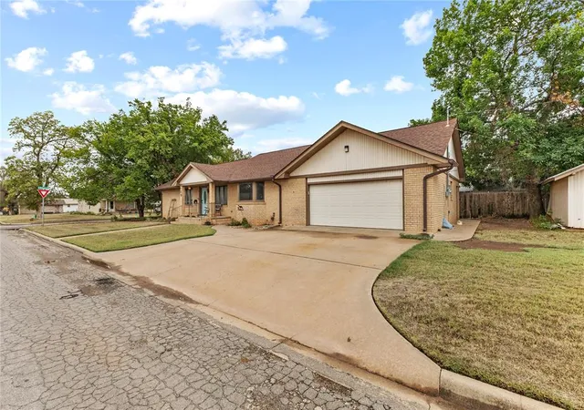 Photo 3 of Sale Pending at 120 E Maple St, Fairview, OK 73737 | MLS# 1251687 | Listing updated on 2026-10-11