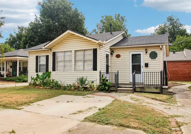 Photo 4 of Single family home for sale at 3034 NW 19th Street, Oklahoma City, OK 73107 | MLS# 1251694 | Listing updated on 2026-10-01