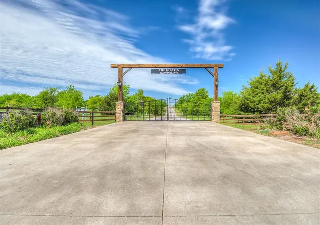 Photo 2 of Land for sale at Estates Dr, Washington, OK 73093 | MLS# 1251700 | Listing updated on 2026-10-05