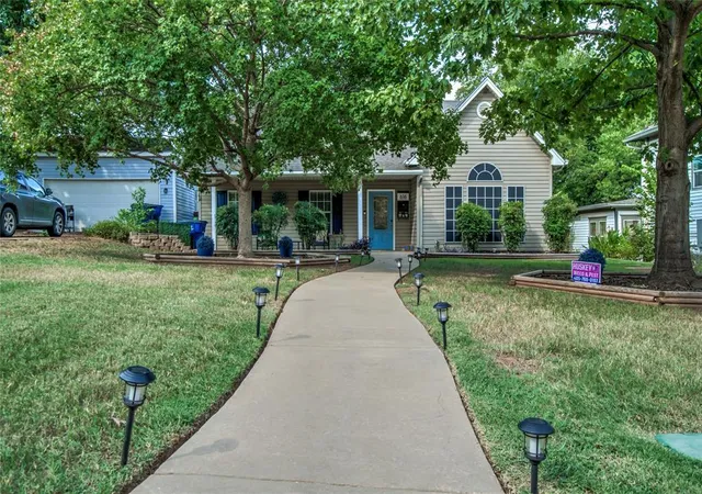 Photo 1 of Single family home for sale at 616 E Washington Ave, Guthrie, OK 73044 | MLS# 1251701 | Listing updated on 2026-10-05
