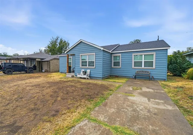 Photo 3 of Single family home for sale at 615 N Lowe St, Hobart, OK 73651 | MLS# 1251702 | Listing updated on 2026-10-02