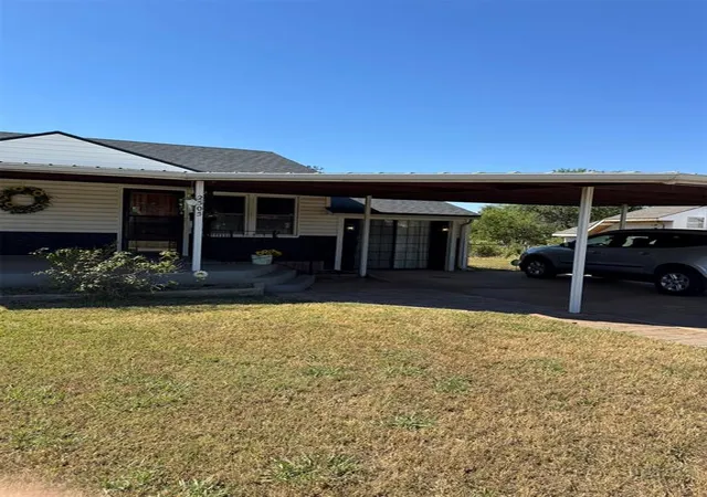 Photo 1 of Sale Pending at 2505 Mickey Rd, Oklahoma City, OK 73115 | MLS# 1251707 | Listing updated on 2026-10-14