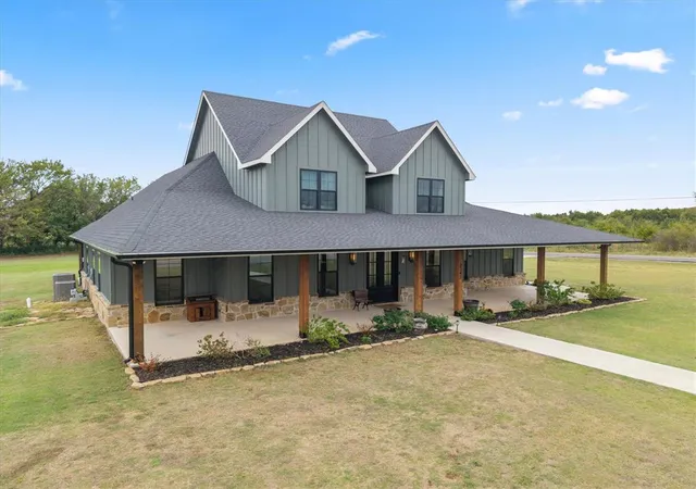 Photo 2 of Single family home for sale at 3343 W Mockingbird Ln, Durant, OK 74701 | MLS# 1251710 | Listing updated on 2026-10-03