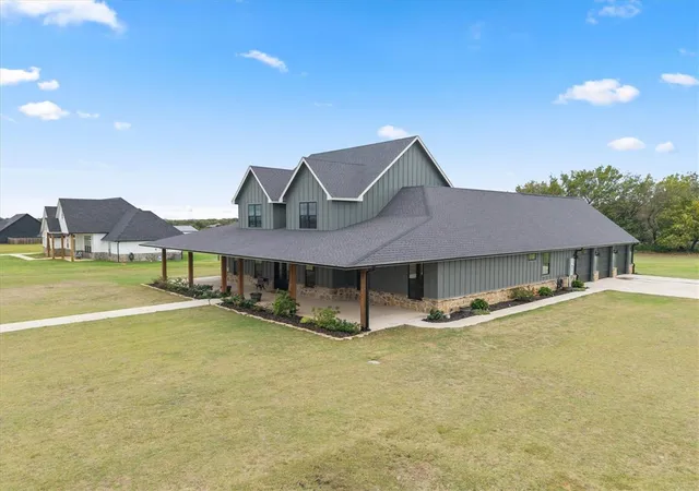 Photo 3 of Single family home for sale at 3343 W Mockingbird Ln, Durant, OK 74701 | MLS# 1251710 | Listing updated on 2026-10-03